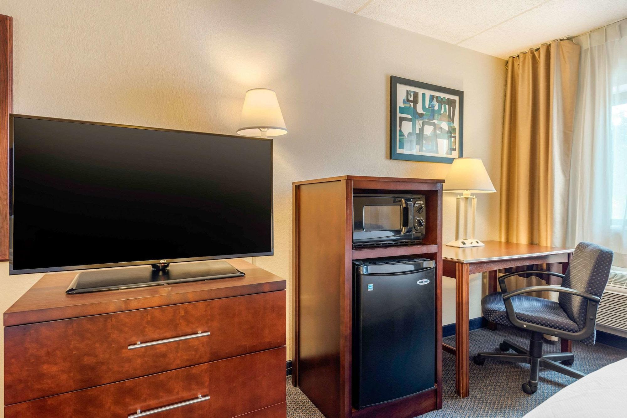Quality Inn & Suites Zanesville Exterior foto