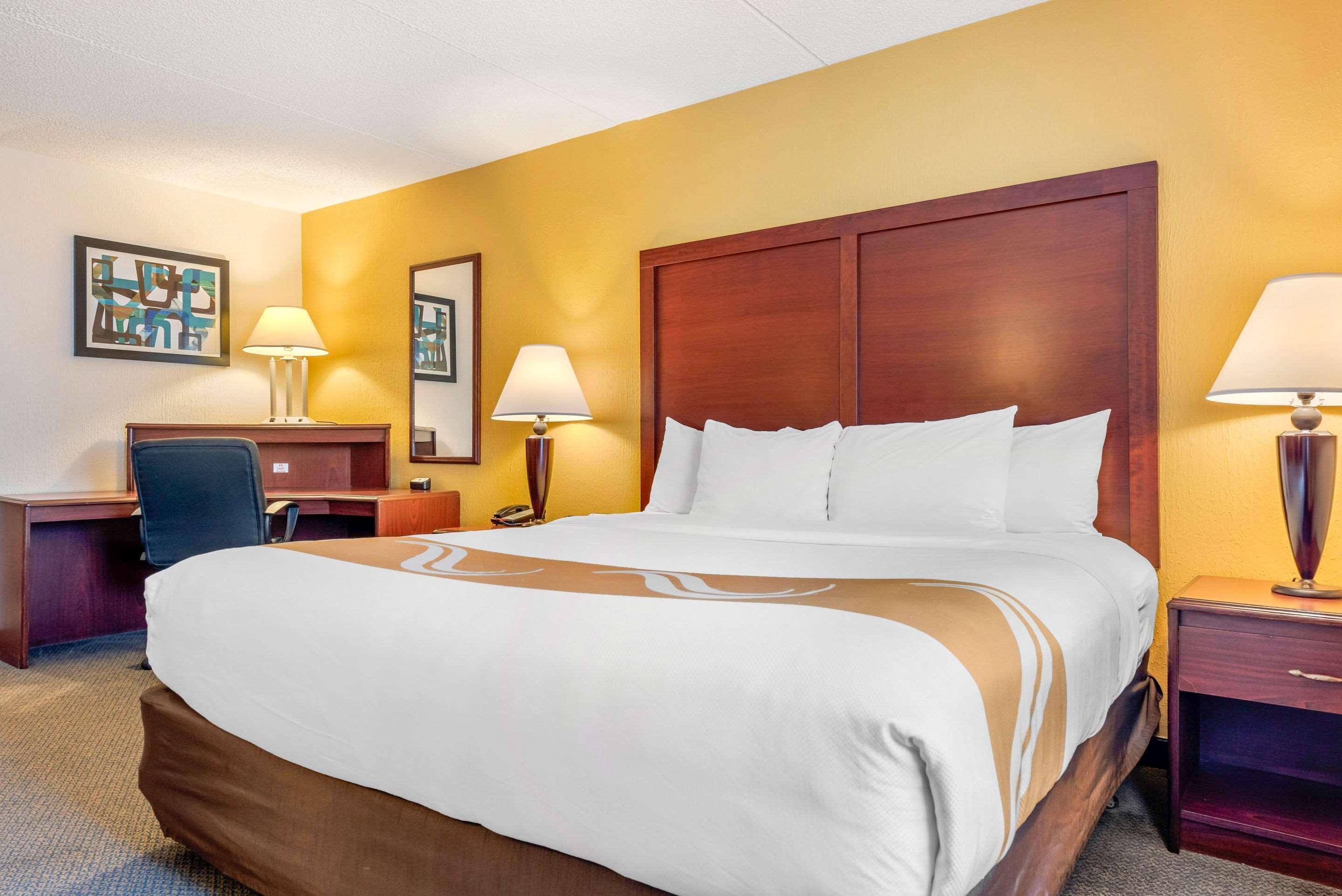 Quality Inn & Suites Zanesville Exterior foto