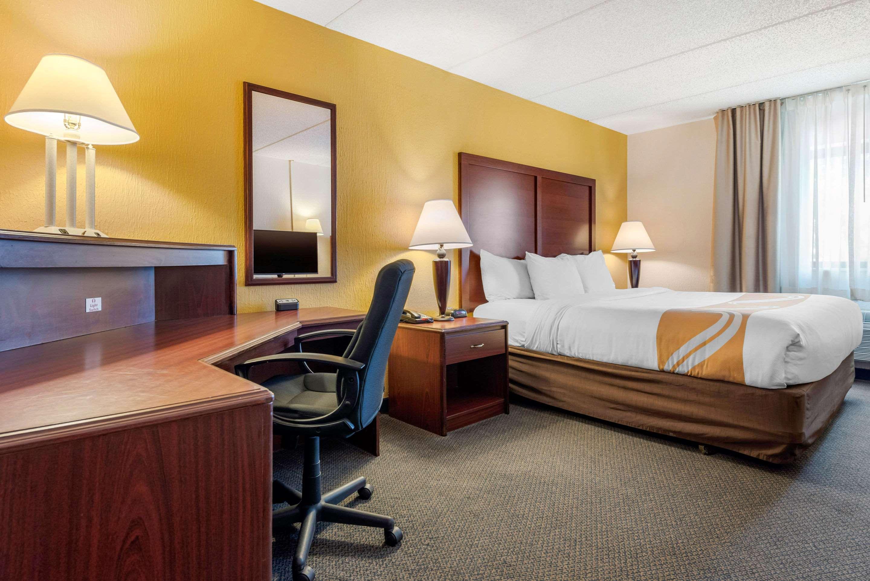 Quality Inn & Suites Zanesville Exterior foto
