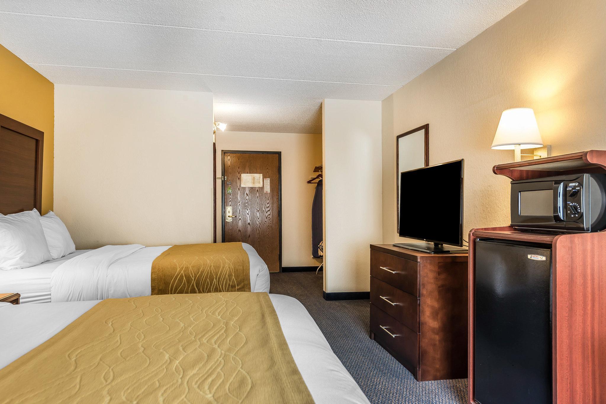 Quality Inn & Suites Zanesville Exterior foto